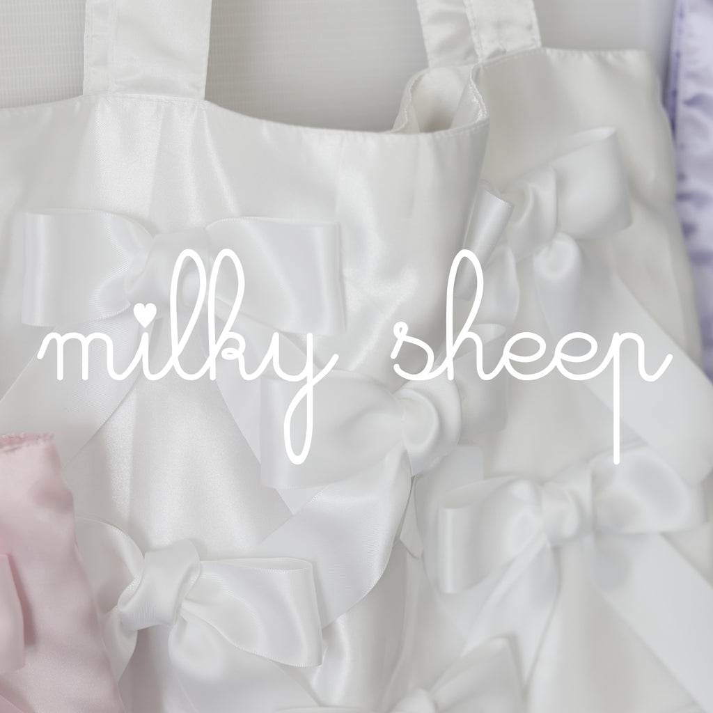 WHITE 　satin ribbon tote bag
